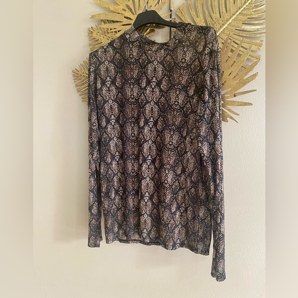 Free Kisses Black and Cream Patterned Blouse